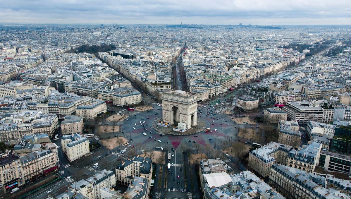 Vista aérea del Arco del Triunfo de París